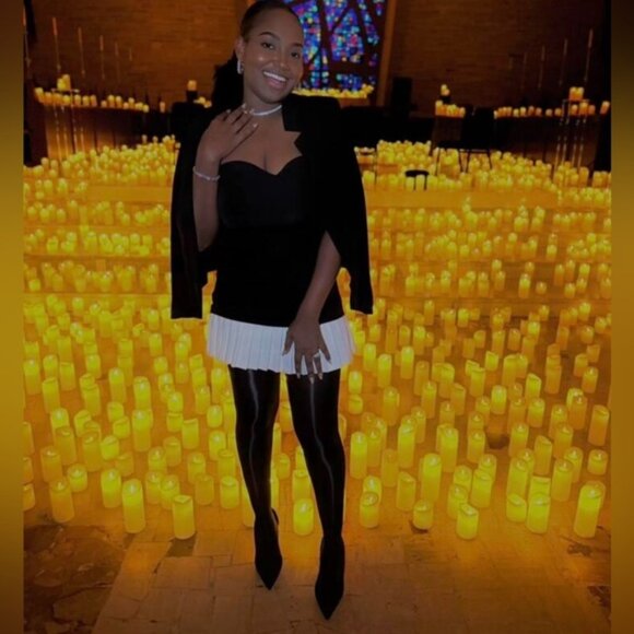 Elegant Strapless Mini Dress with Pleated Hem – Classic and Modern Fusion ✨✨🔥🔥 - Picture 4 of 5